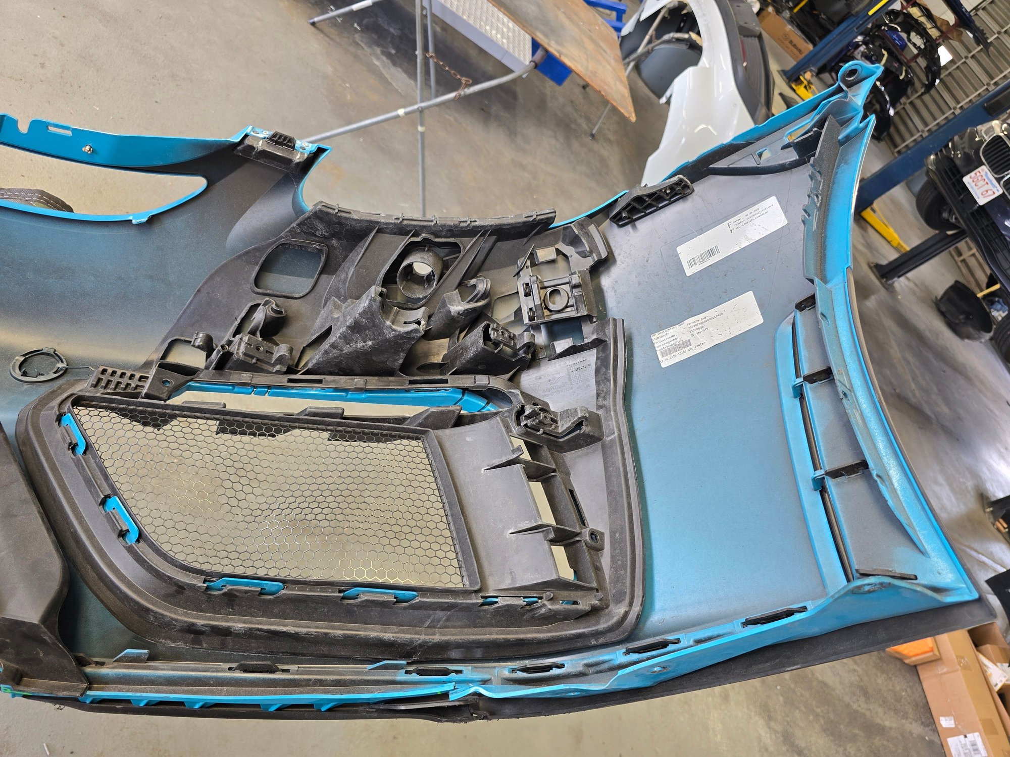 Exterior Body Parts - Porsche OEM 982 GT4/Spyder Front Bumper/Grilles/Partial Lip - Used - Treasure Island, FL 33706, United States