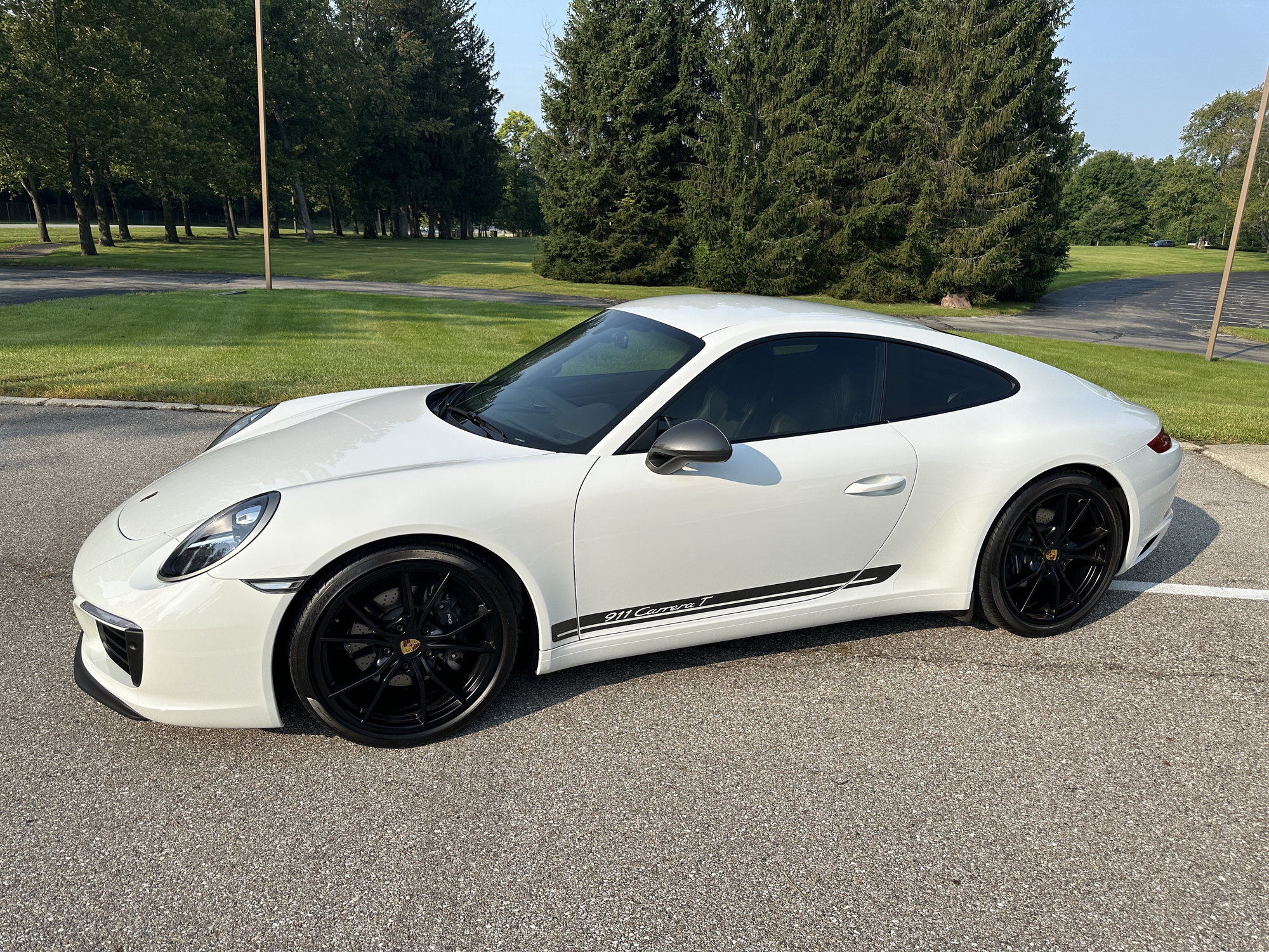 2019 Porsche 911 - 2019 Carrera T with 19 way seat, interior package, low mileage - Used - VIN WP0AA2A94KS103195 - 13,200 Miles - 6 cyl - 2WD - Manual - Coupe - White - Indianapolis, IN 46220, United States