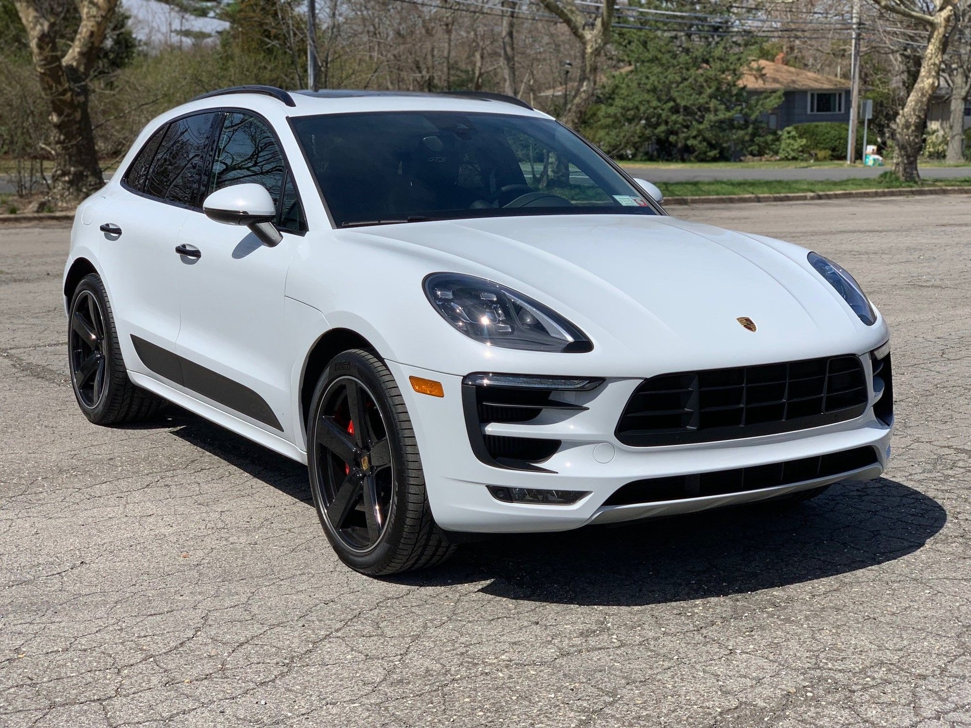 2018 Porsche Macan - 2018 Porsche Macan GTS, 20k Miles, High MSRP ($91k), 1 owner, under factory warraty - Used - VIN WP1AG2A56JLB62512 - 20,000 Miles - 6 cyl - AWD - Automatic - SUV - White - Huntington, NY 11743, United States