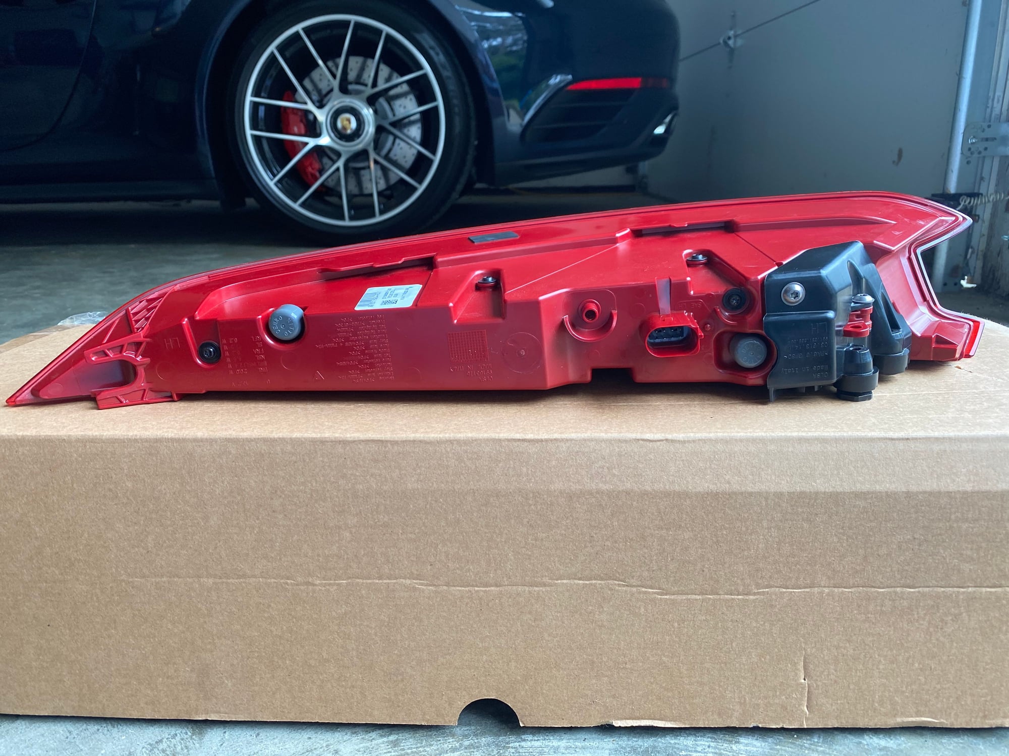 Lights - 991.2 red tail lights (pair) - Used - 2016 to 2019 Porsche 911 - Richmond, VA 23231, United States