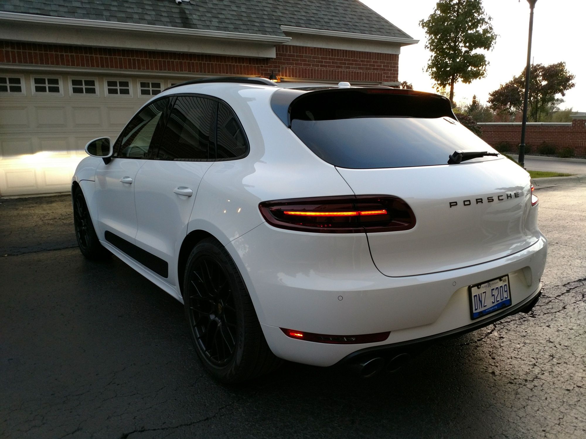 Lowering a Macan Turbo Rennlist Porsche Discussion Forums