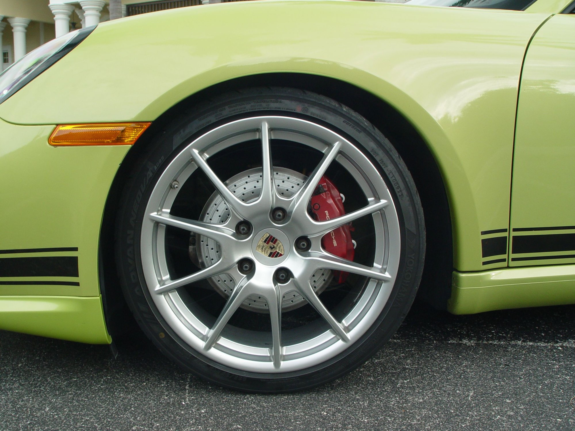 2012 Porsche Cayman - 2012 Cayman R in Peridot - Used - VIN WP0AB2A83CU792186 - 6 cyl - 2WD - Automatic - Coupe - North Fort Myers, FL 33903, United States