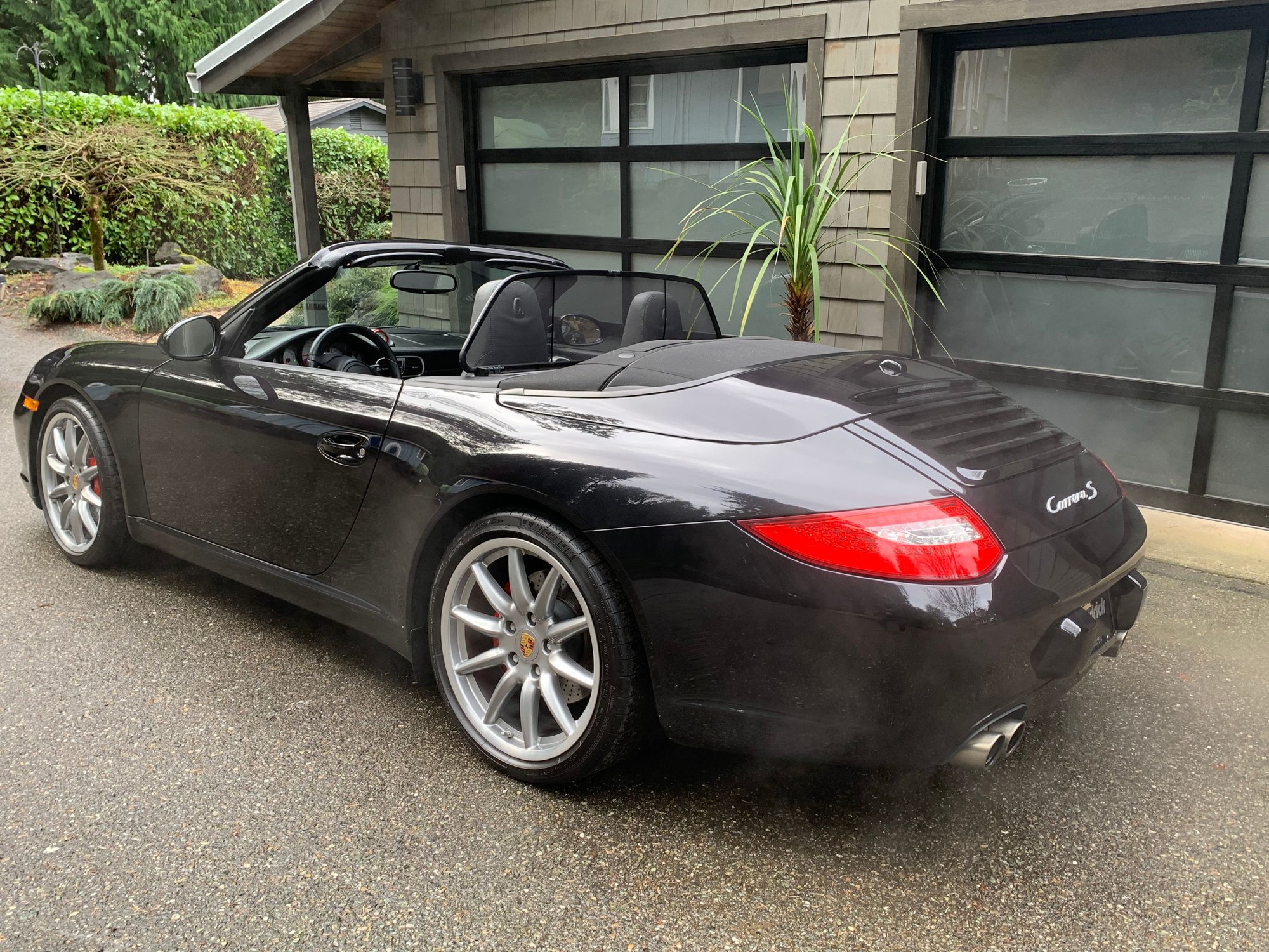 2011 Porsche 911 - 911s manual transmission, cabriolet - Used - VIN WP0CB2A9XBS755115 - 38,500 Miles - 6 cyl - 2WD - Manual - Convertible - Black - Gig Harbor, WA 98335, United States