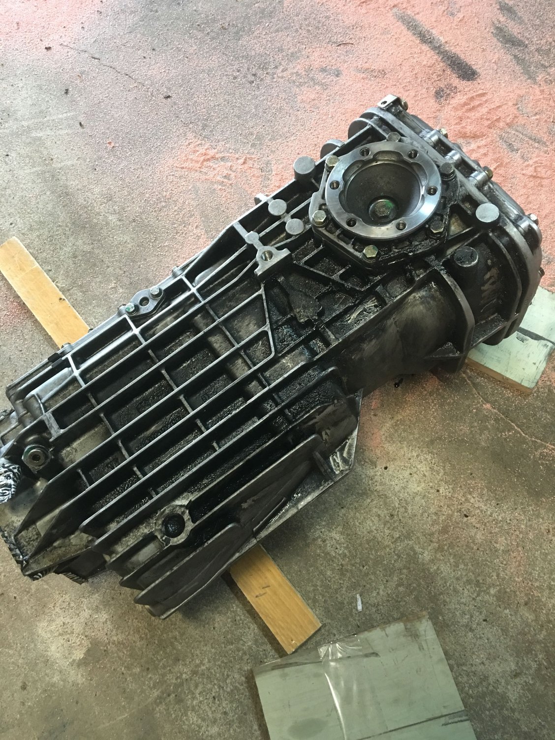 Safely cleaning transmission case Rennlist Porsche Discussion Forums