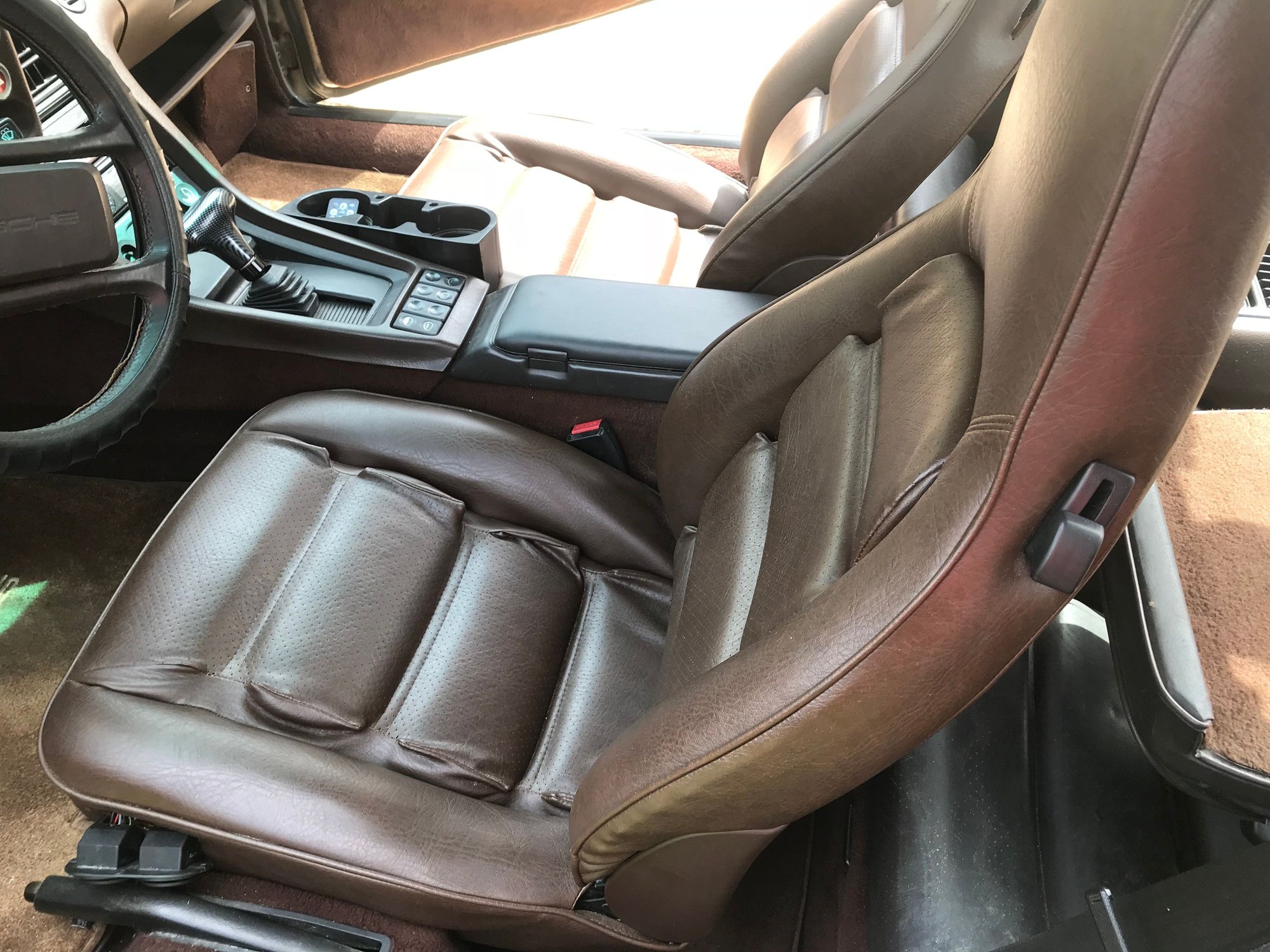 1986 Porsche 928 - 1986 928S - Used - VIN WP0JB0921GS860569 - 90,000 Miles - 8 cyl - 2WD - Automatic - Coupe - Gold - Spring, TX 77386, United States