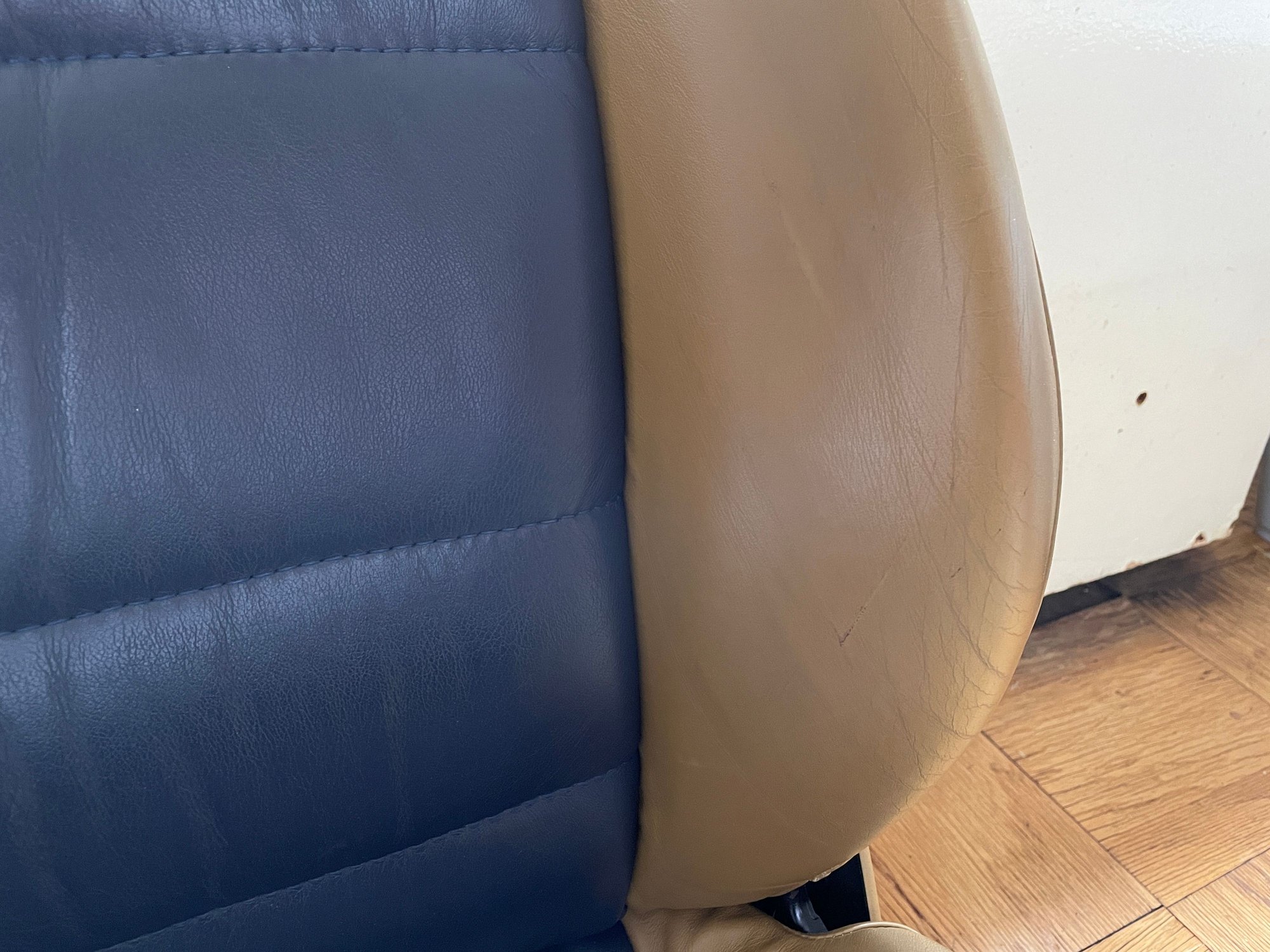 Interior/Upholstery - 911 996 Savannah Beige Comfort Seats in Excellent Condition - Used - 1998 to 2005 Porsche 911 - Queens, NY 11375, United States