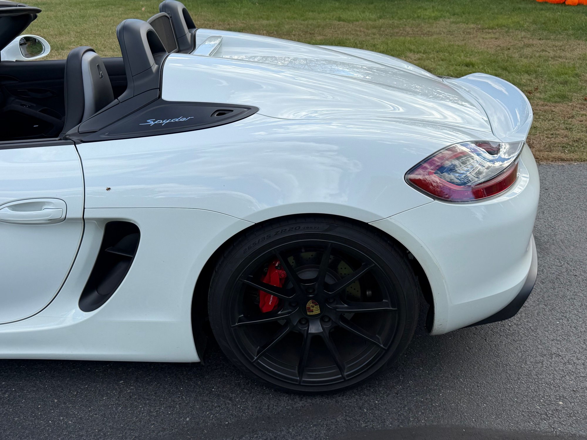 2016 Porsche Boxster - (NJ) 2016 981 Boxster Spyder 11K miles - Used - VIN WP0CC2A89GS152622 - 11,362 Miles - 6 cyl - 2WD - Manual - Convertible - White - Flemington, NJ 08822, United States