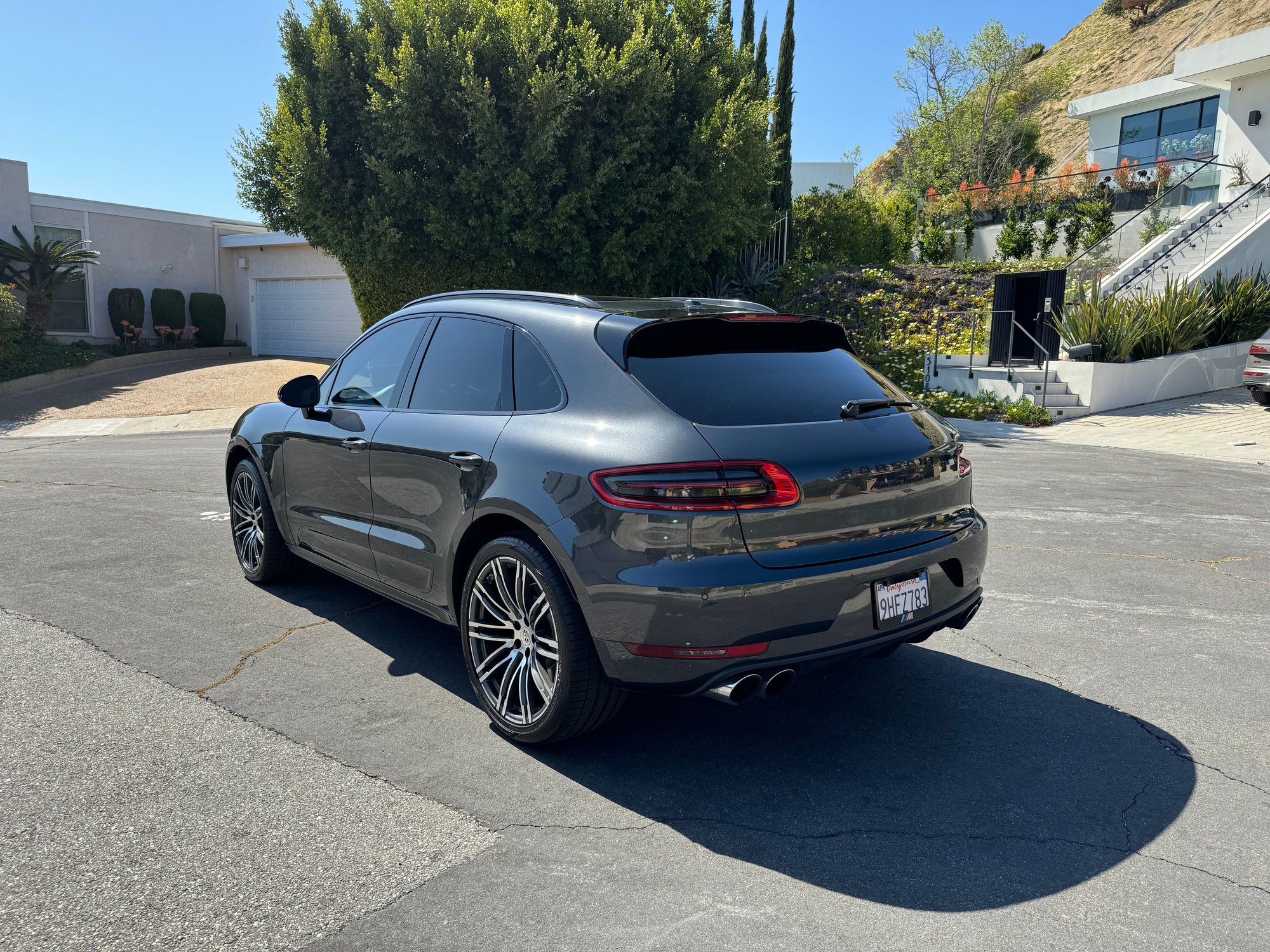 2017 Porsche Macan - 2017 MACAN TURBO PERFORMANCE PACKAGE - Used - VIN WP1AF2A55HLB62076 - 6 cyl - AWD - Automatic - SUV - Gray - Los Angeles, CA 90027, United States