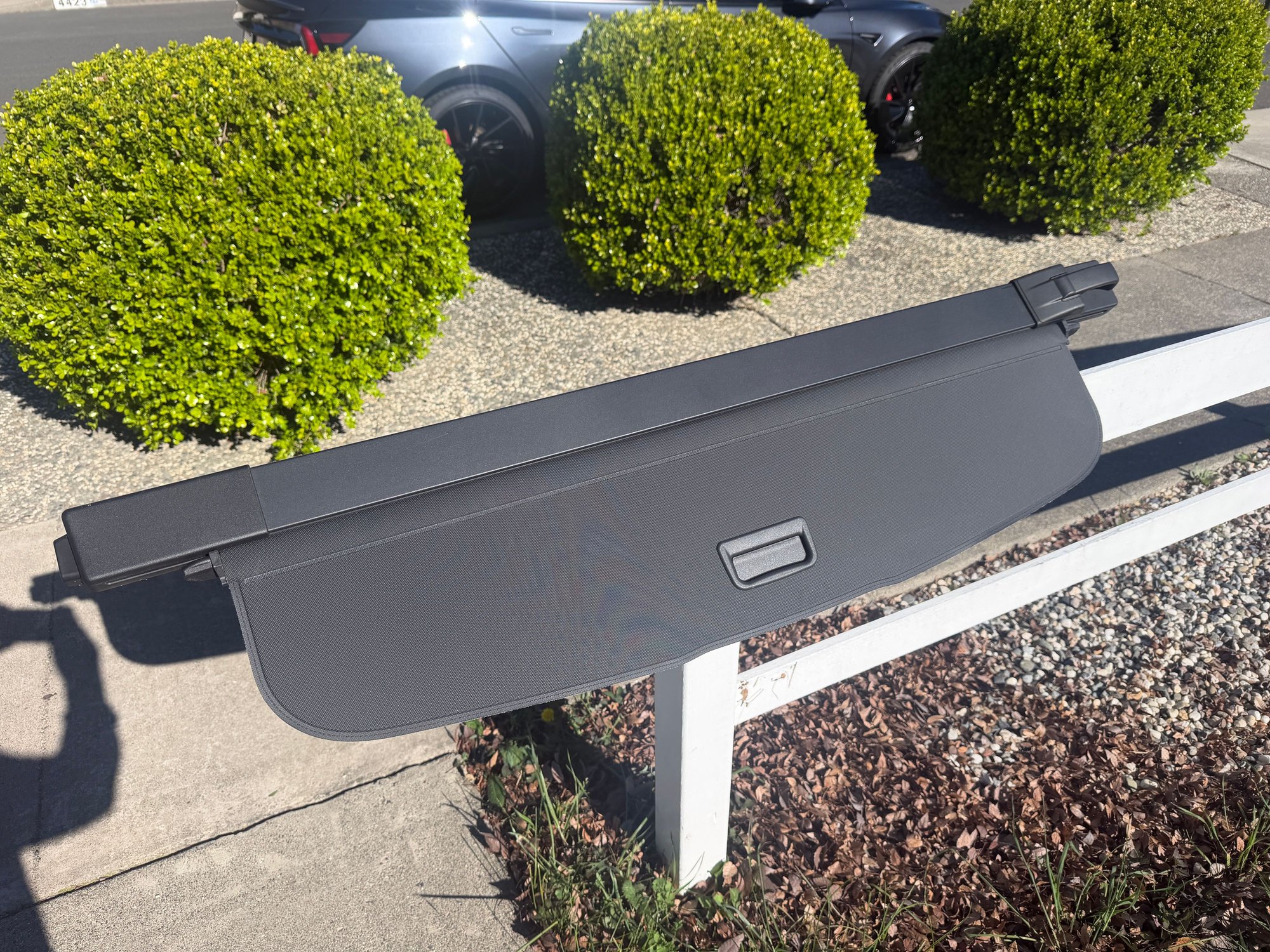 Accessories - OEM CARGO COVER - Used - 2019 Porsche Cayenne - Napa, CA 94558-1701, United States