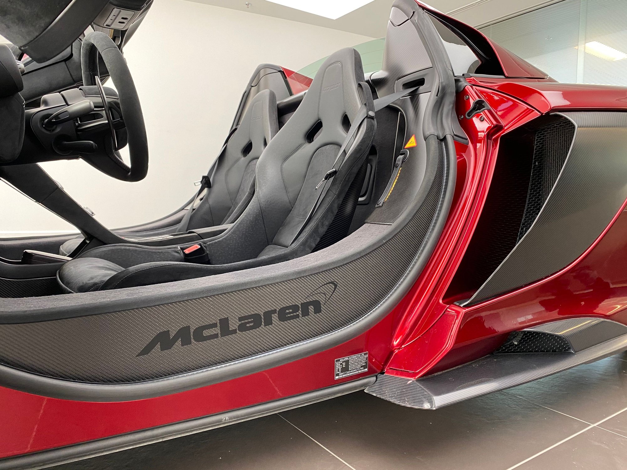 16 Mclaren 675lt Spider Volcano Red Canadian Rennlist Porsche Discussion Forums