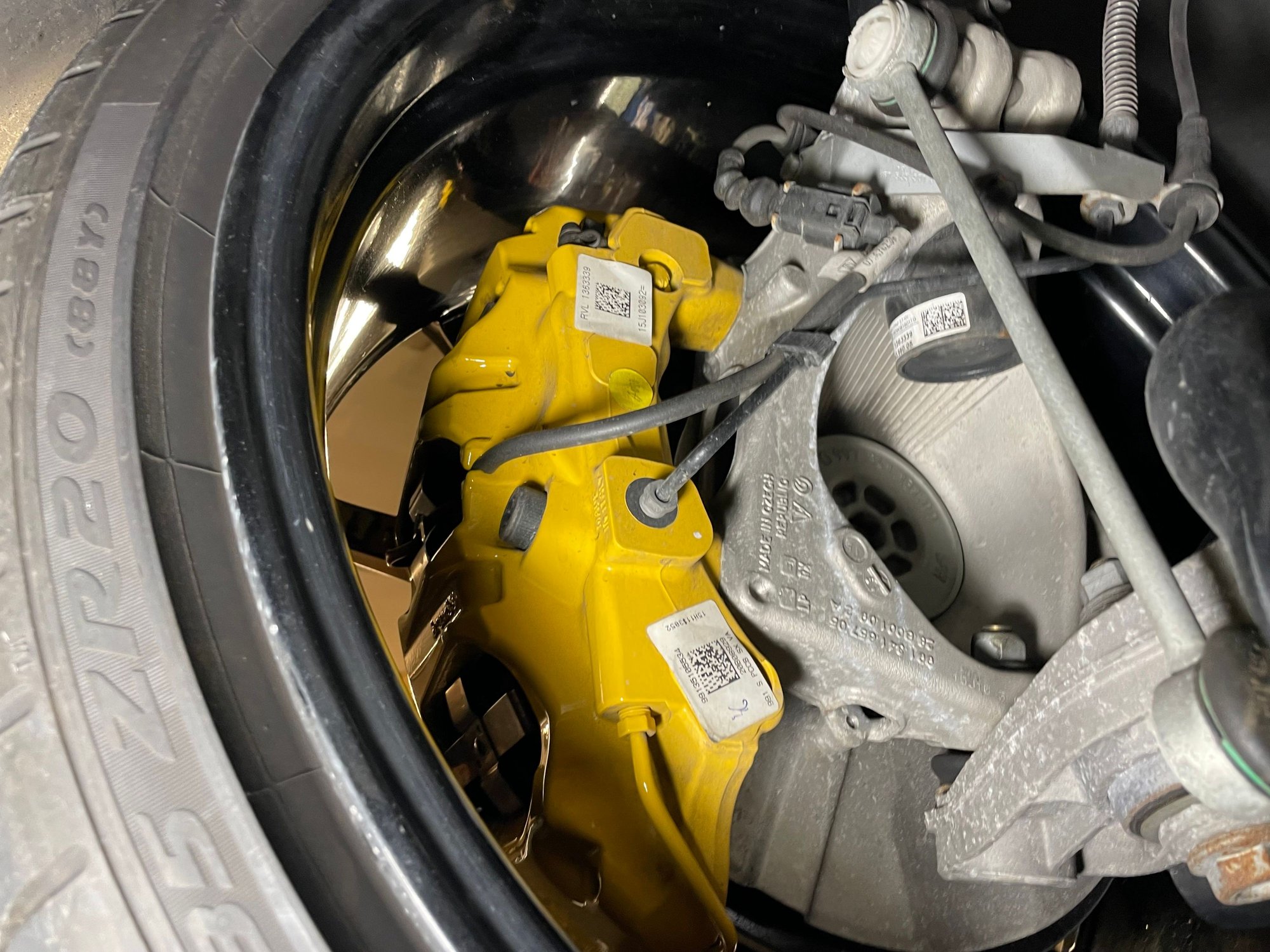 2016 Porsche Boxster - 2016 981 Spyder For Sale - Used - VIN WP0CC2A8XGS152175 - 21,068 Miles - 6 cyl - 2WD - Manual - Convertible - White - Plaistow, NH 03865, United States