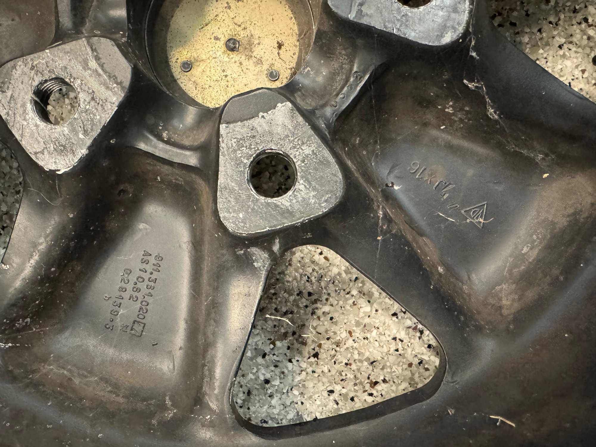 Wheels and Tires/Axles - Fuchs Porsche 911 Wheels & Tires - Staggered 7Jx16 & 6Jx16 - Used - 1966 to 1997 Porsche 911 - Fulshear, TX 77441, United States