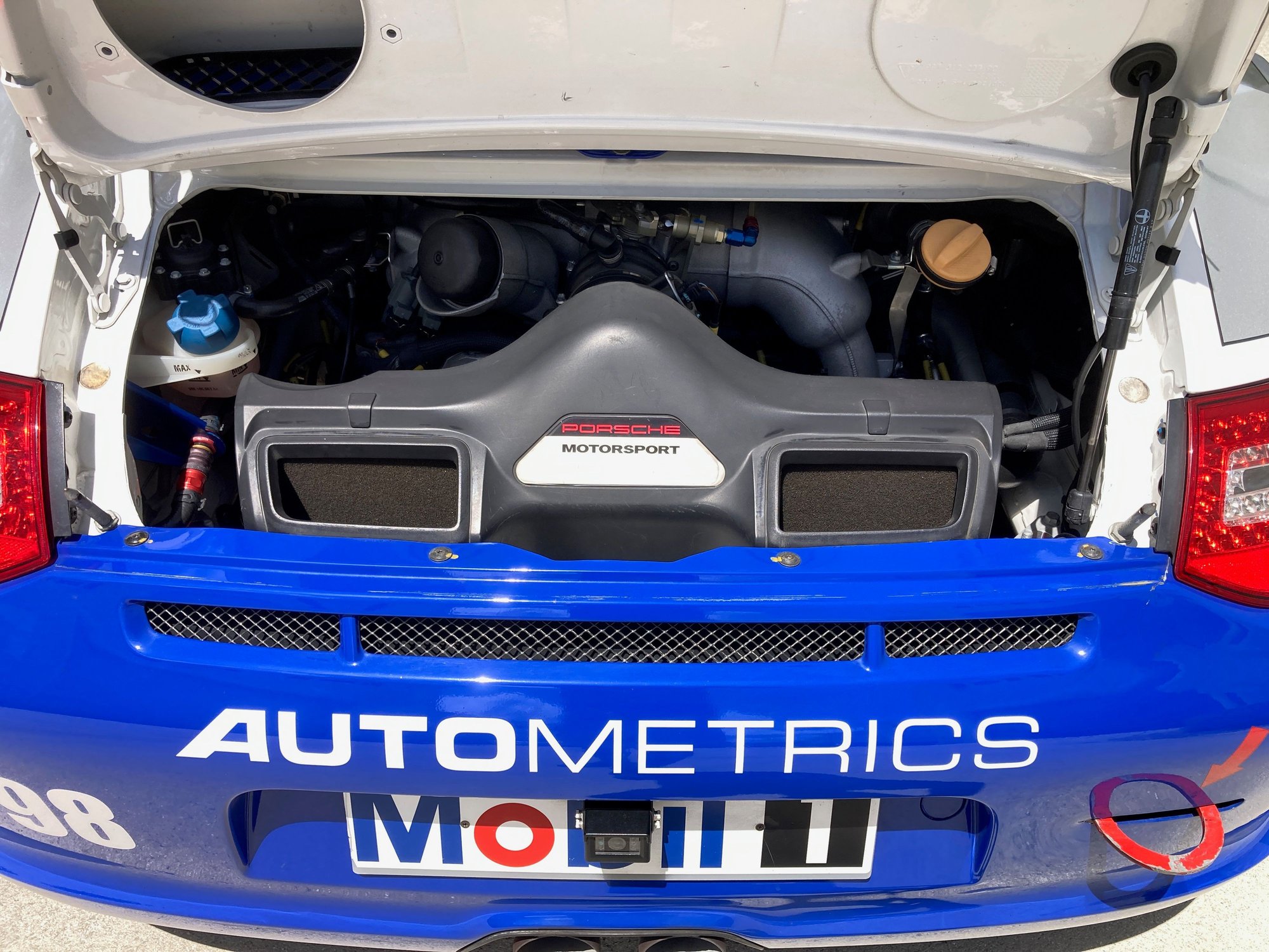 2011 Porsche 911 - 2011 Porsche 997.2 GT3 Cup (4.0L) – $129,000 - Used - VIN WP0ZZZ99ZBS798286 - Fort Myers, FL 33908, United States