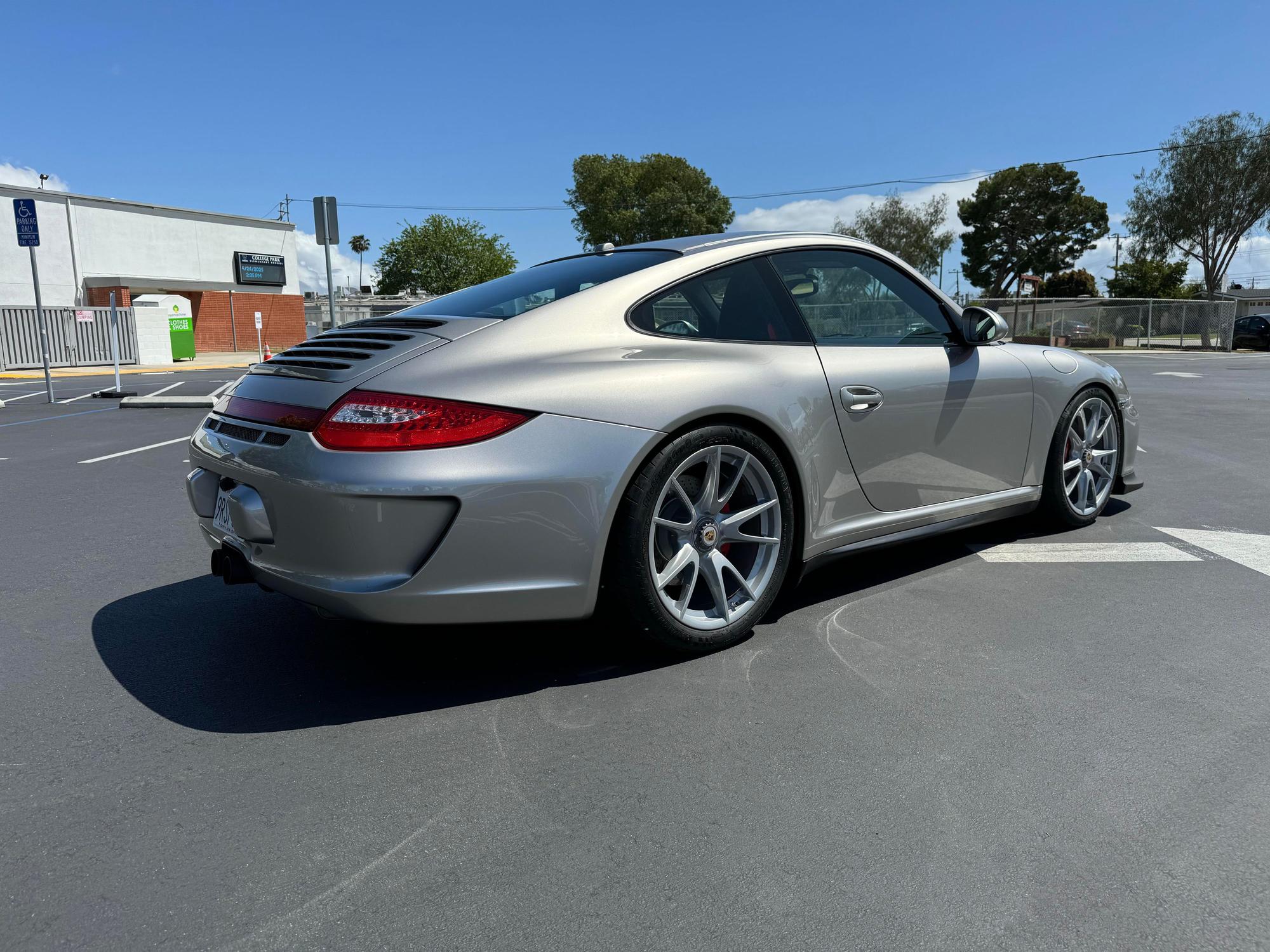 2012 Porsche 911 - 2012 Porsche 997.2 911 Carrera 4 GTS Coupe - Used - VIN WP0AB2A92CS720979 - 55,156 Miles - 6 cyl - 4WD - Automatic - Coupe - Silver - Costa Mesa, CA 92626, United States
