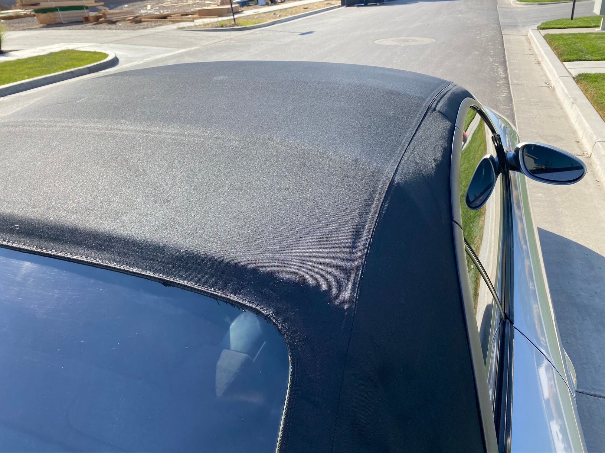 1999 Porsche 911 - 1999 Porsche 911 C4 Cabriolet Tiptronic - Used - VIN WP0CA2999XS654744 - 101,338 Miles - 6 cyl - 4WD - Automatic - Convertible - Silver - South Jordan, UT 84009, United States