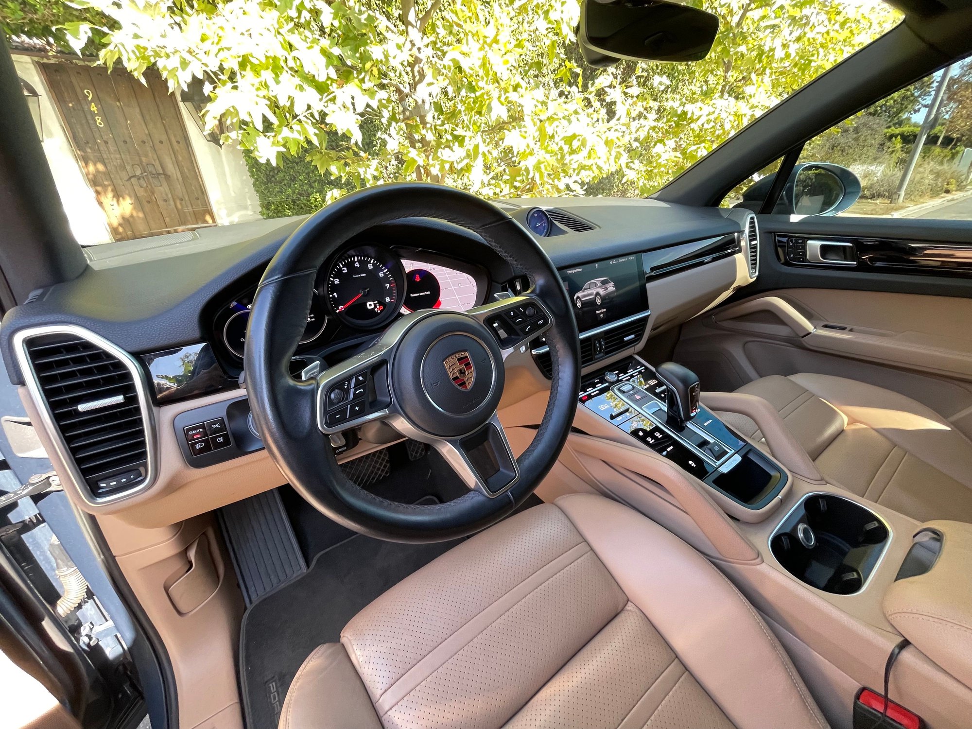 2019 Porsche Cayenne, 39k Miles, Biscay Blue / Beige Rennlist