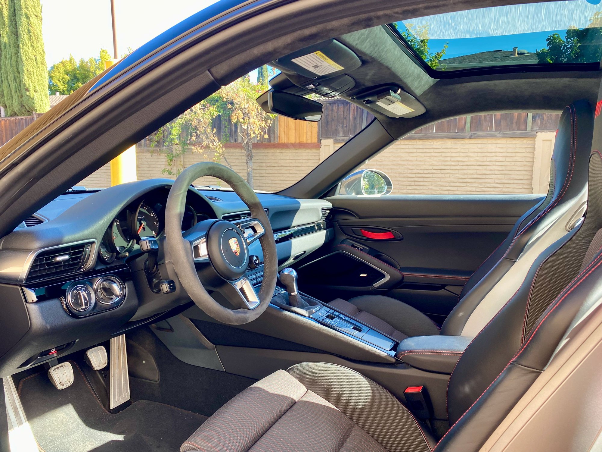 2019 Porsche 911 - 2019 Carrera T. Manual. Black. Certified. - Used - VIN WP0AA2A93KS104063 - 14,200 Miles - 6 cyl - 2WD - Manual - Coupe - Black - San Jose, CA 95120, United States