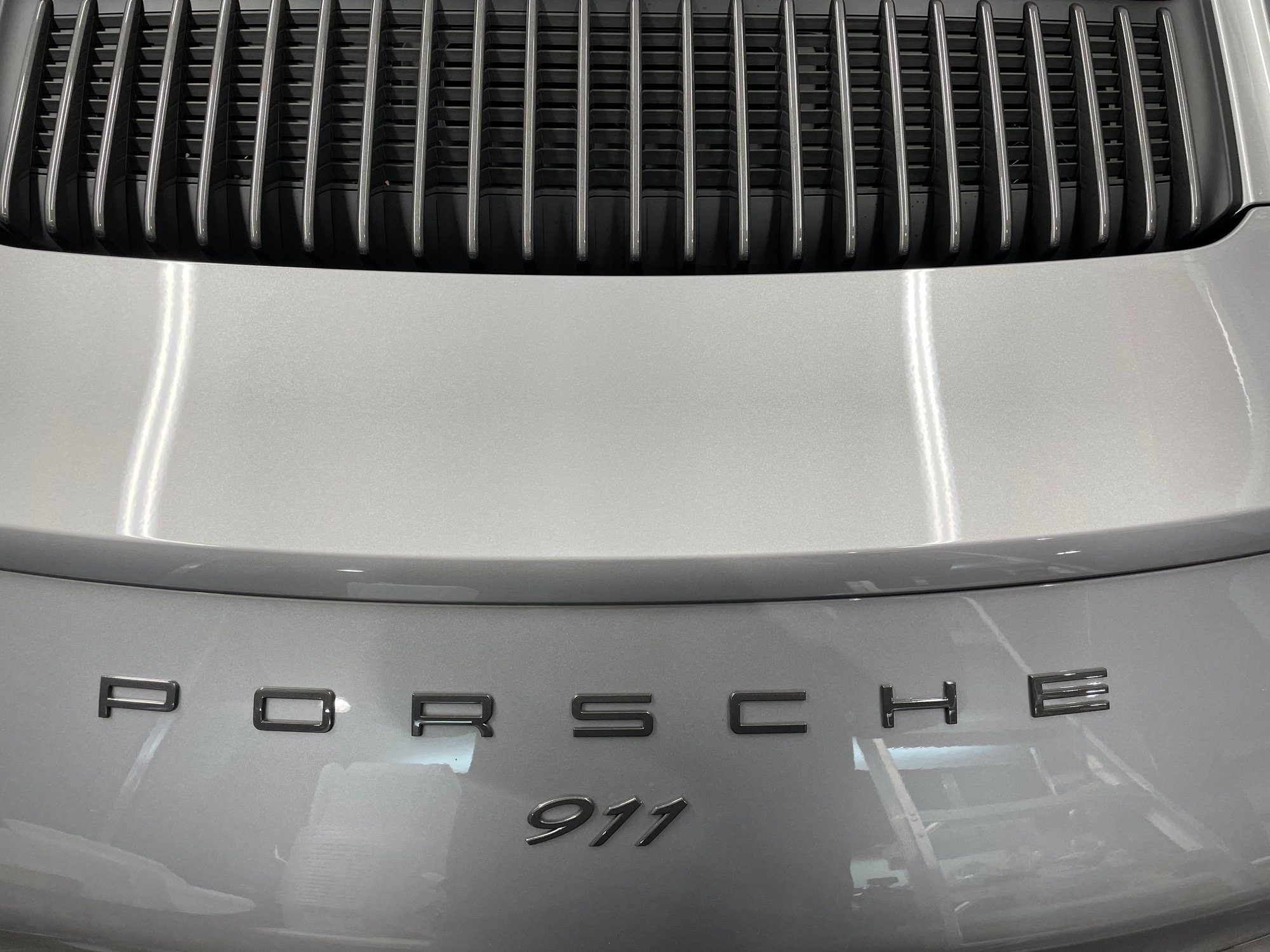 2018 Porsche 911 - 2018 911 Carrera T for sale - Used - VIN WP0AA2A9XJS106360 - 5,900 Miles - 6 cyl - 2WD - Manual - Coupe - Silver - Harrisonburg, VA 22801, United States