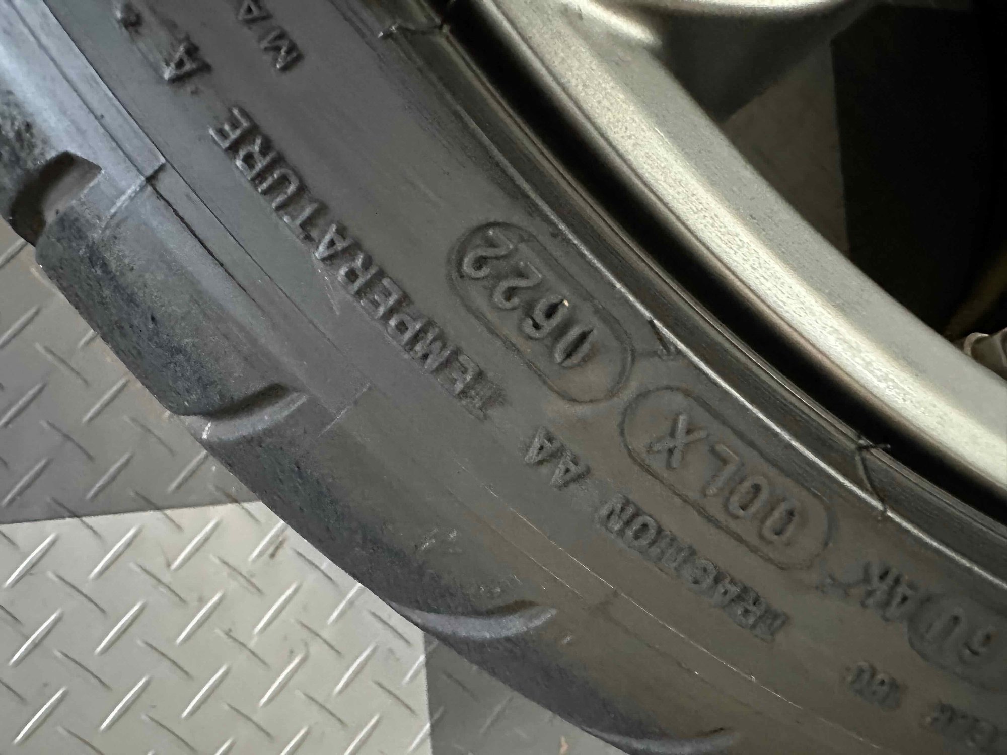 Wheels and Tires/Axles - 718 GT4 Stock Wheels and Tires ~1,500 miles excellent condition - Used - -1 to 2026  All Models - Los Gatos, CA 95032, United States