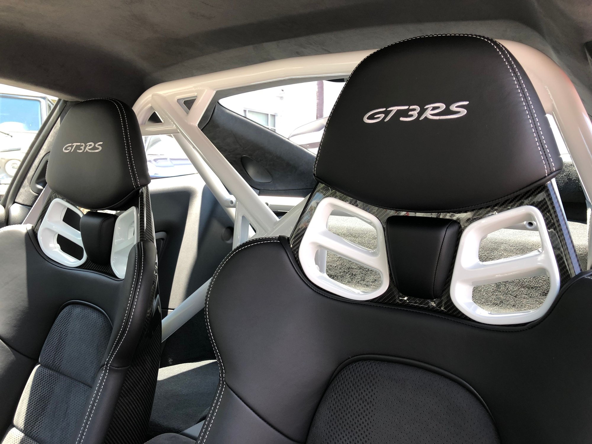 2019 Porsche GT3 - 2019 PORSCHE 911 GT3RS - Used - VIN WP0AF2A97KS165420 - 1,221 Miles - 6 cyl - 2WD - Automatic - Coupe - White - Miami, FL 33146, United States