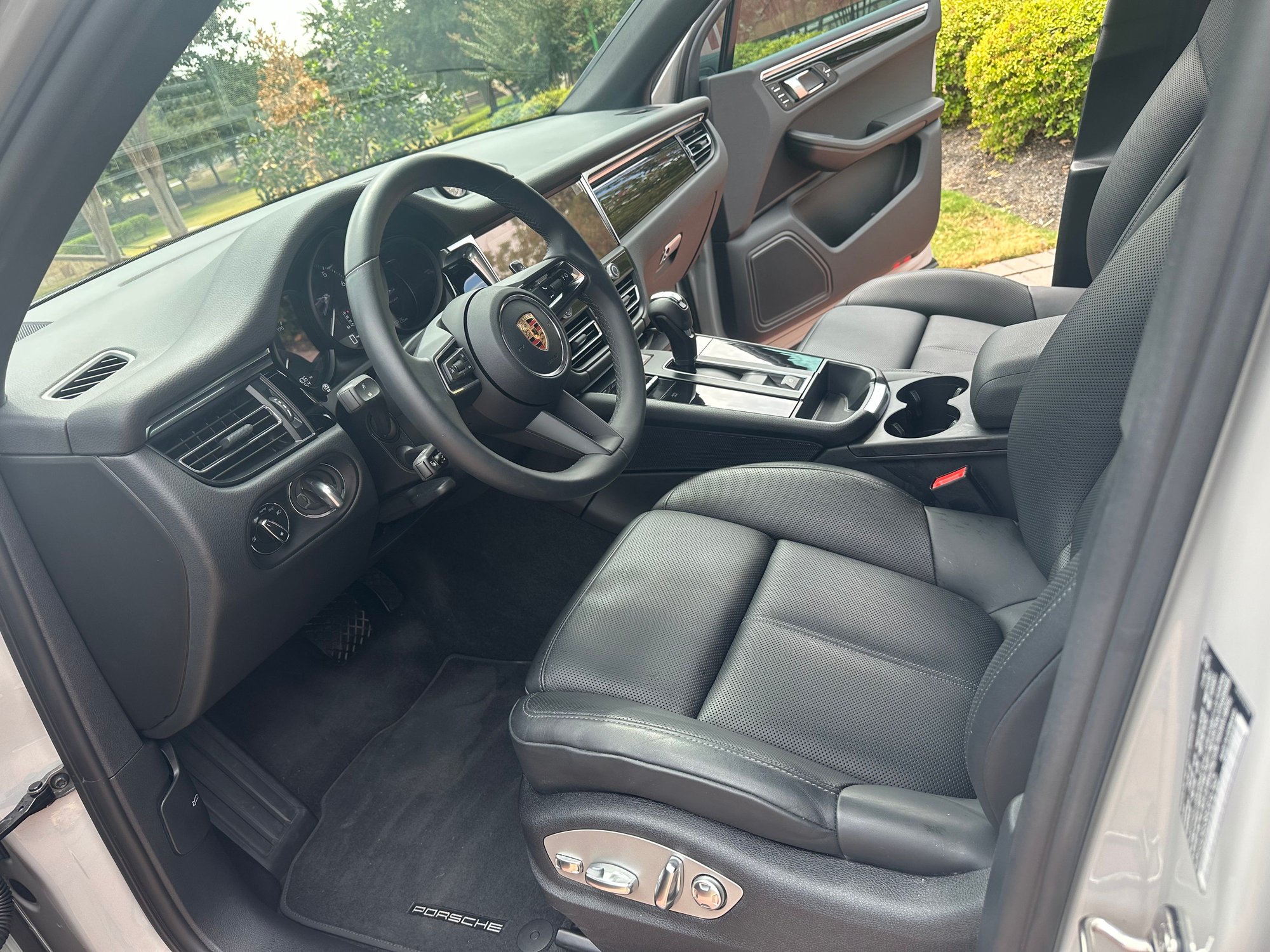 2023 Porsche Macan - 2023 custom spec macan - Used - VIN WP1AA2A53PLB16162 - 4,400 Miles - 4 cyl - AWD - Automatic - SUV - Other - Frisco, TX 75033, United States