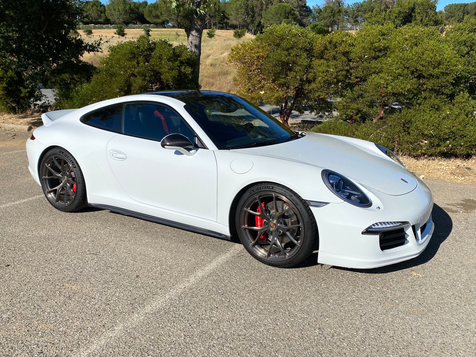 2013 Porsche 911 - 2013 Porsche Carrera S Manual - Used - VIN WP0AB2A97DS123098 - 34,100 Miles - 6 cyl - 2WD - Manual - Coupe - White - Los Altos, CA 94022, United States