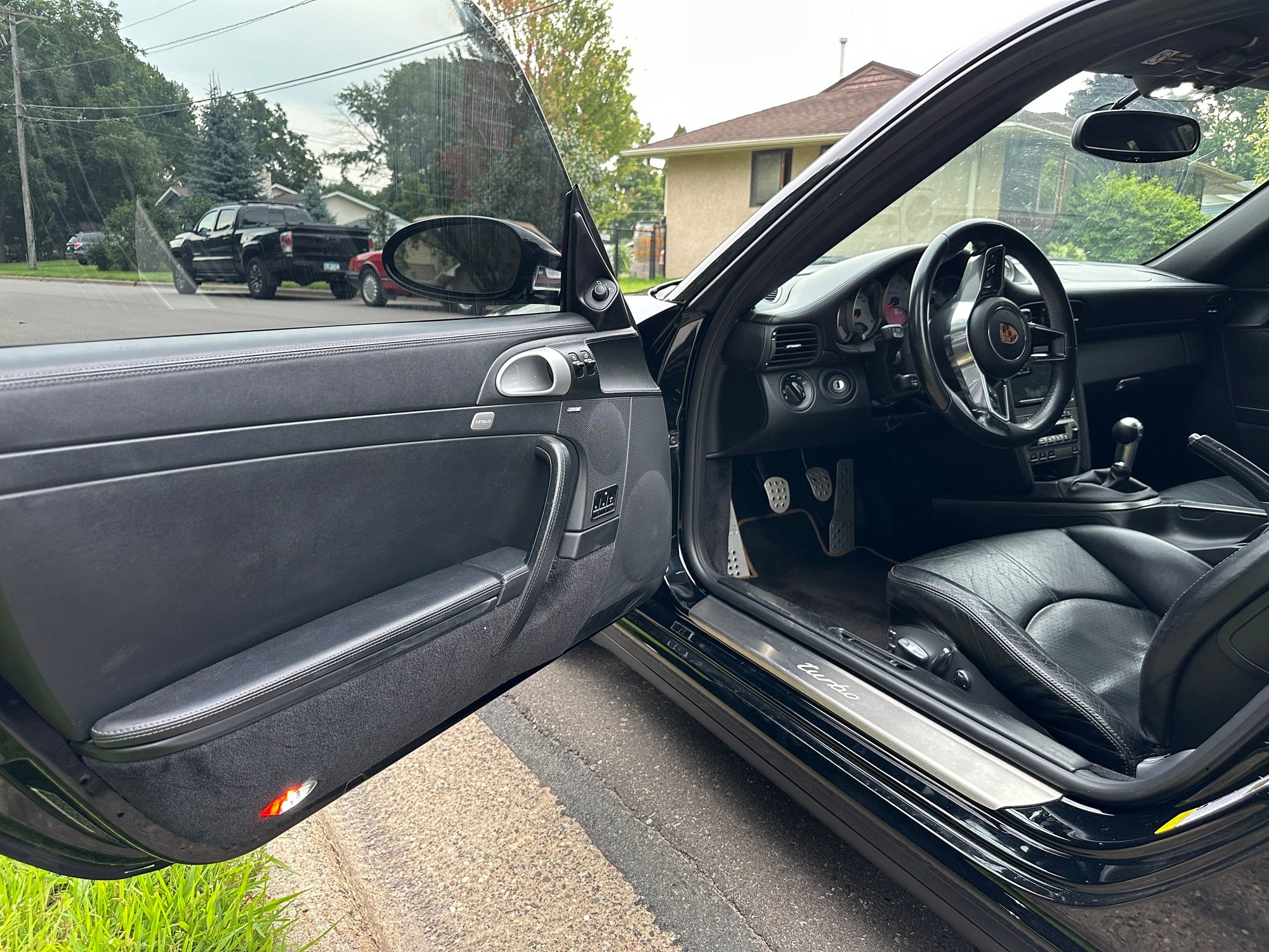 2007 Porsche 911 - 2007 911 Turbo manual, clean carfax, excellent driver example - Used - VIN WP0AD29907S786497 - 75,000 Miles - 6 cyl - AWD - Manual - Coupe - Black - Minneapolis, MN 55418, United States
