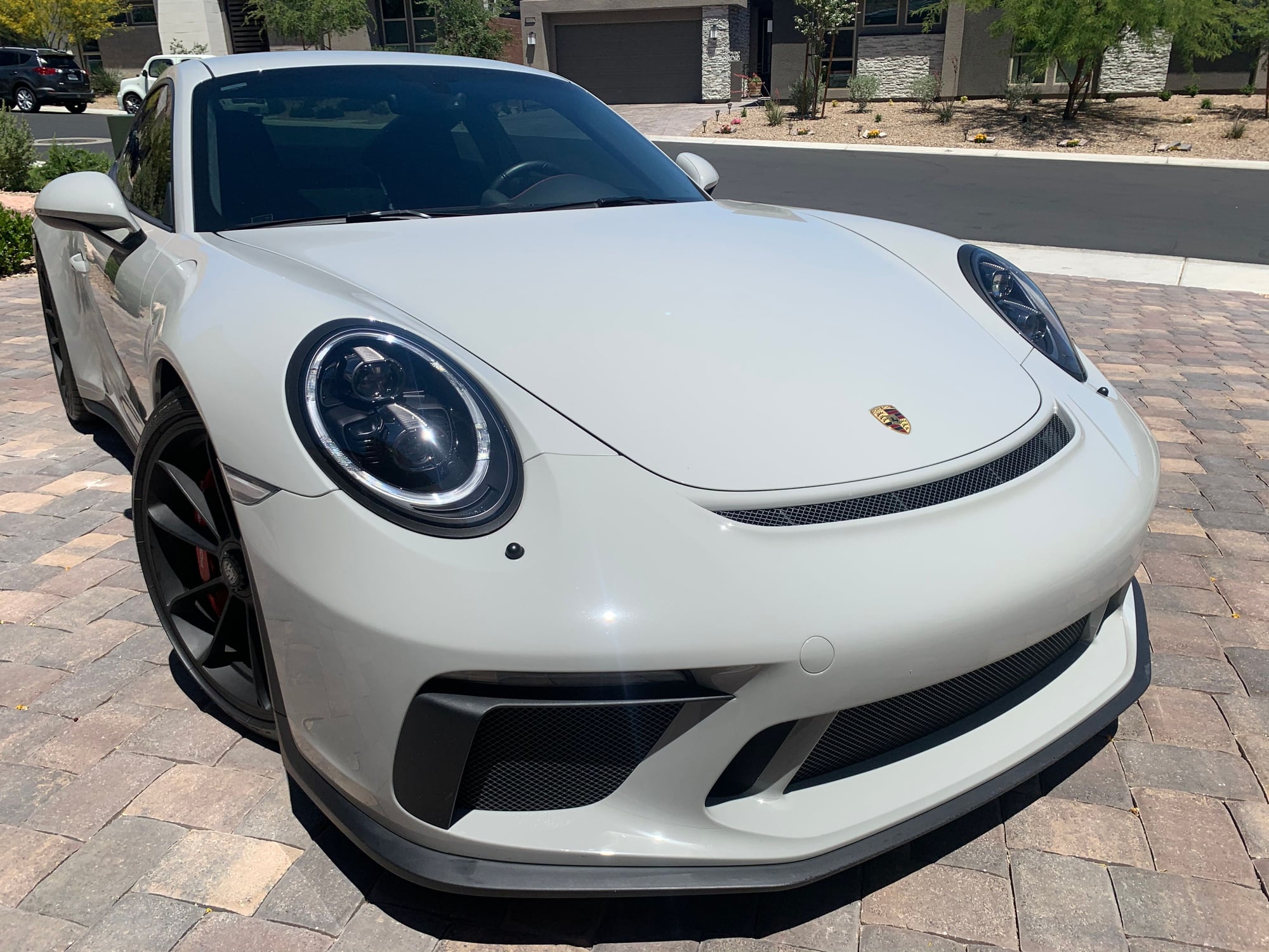 2018 Porsche GT3 -  - Used - VIN WP0AC2A9XJS176032 - 9,988 Miles - 6 cyl - 2WD - Manual - Coupe - Gray - Las Vegas, NV 89109, United States