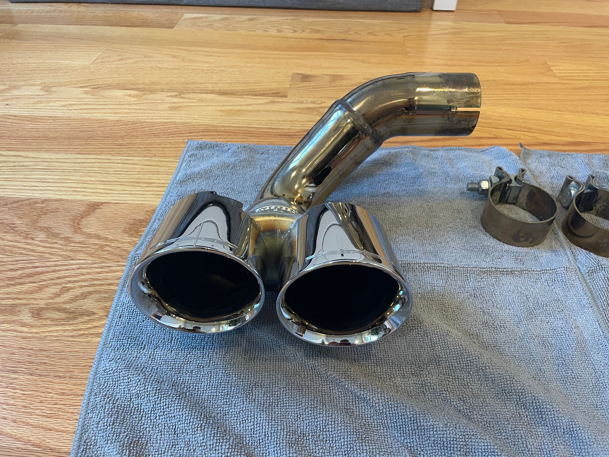 Engine - Exhaust - 997.2 Fabspeed Side Muffler Bypass Pipes & Stainless Steel Quad Tips - Used - 0  All Models - Boston, MA 02127, United States