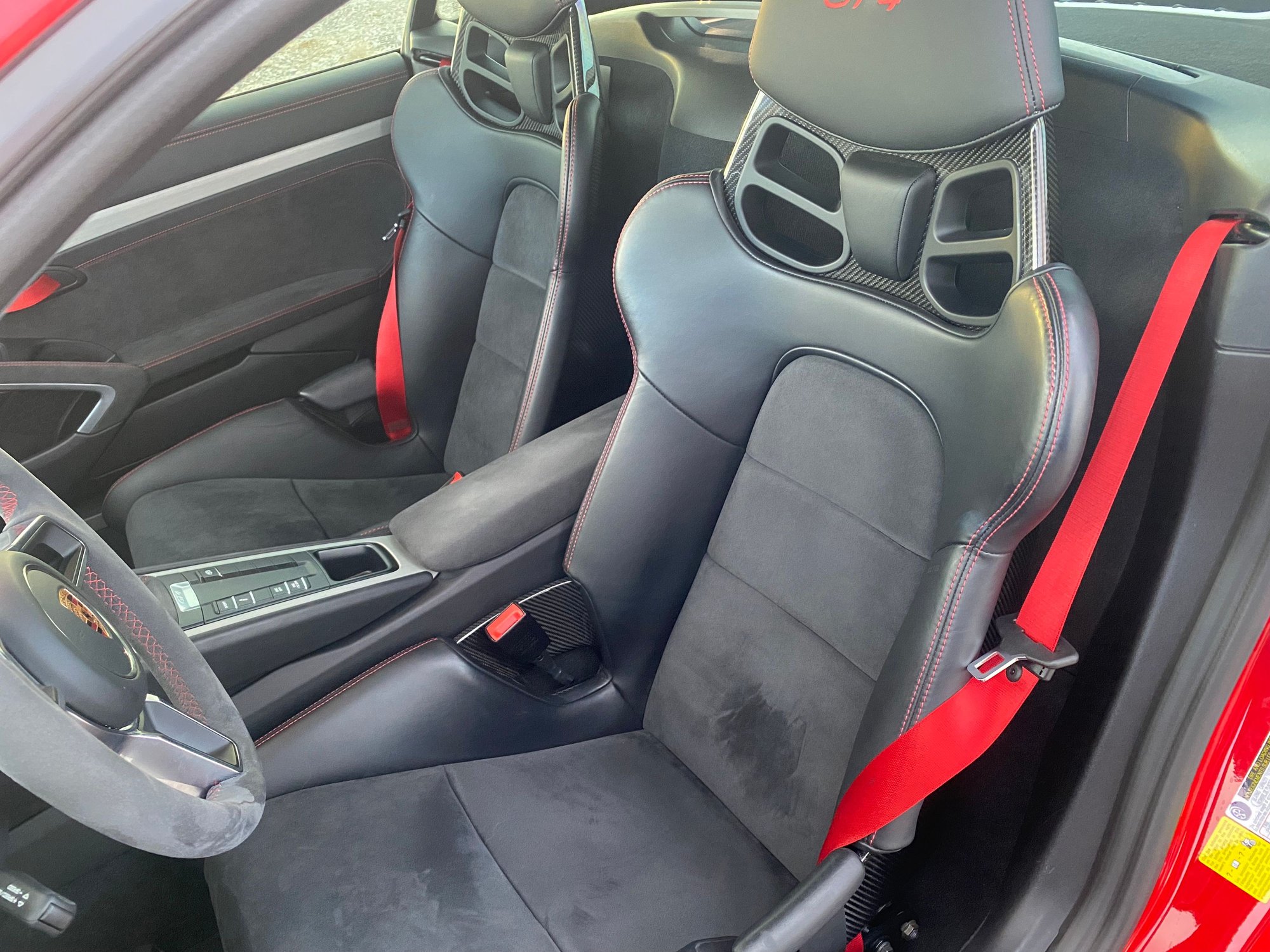 2016 Porsche Cayman GT4 - FS: 2016 GT4 - Used - VIN wp0ac2a81gk192197 - 11,119 Miles - 6 cyl - 2WD - Manual - Coupe - Red - Las Vegas, NV 89106, United States