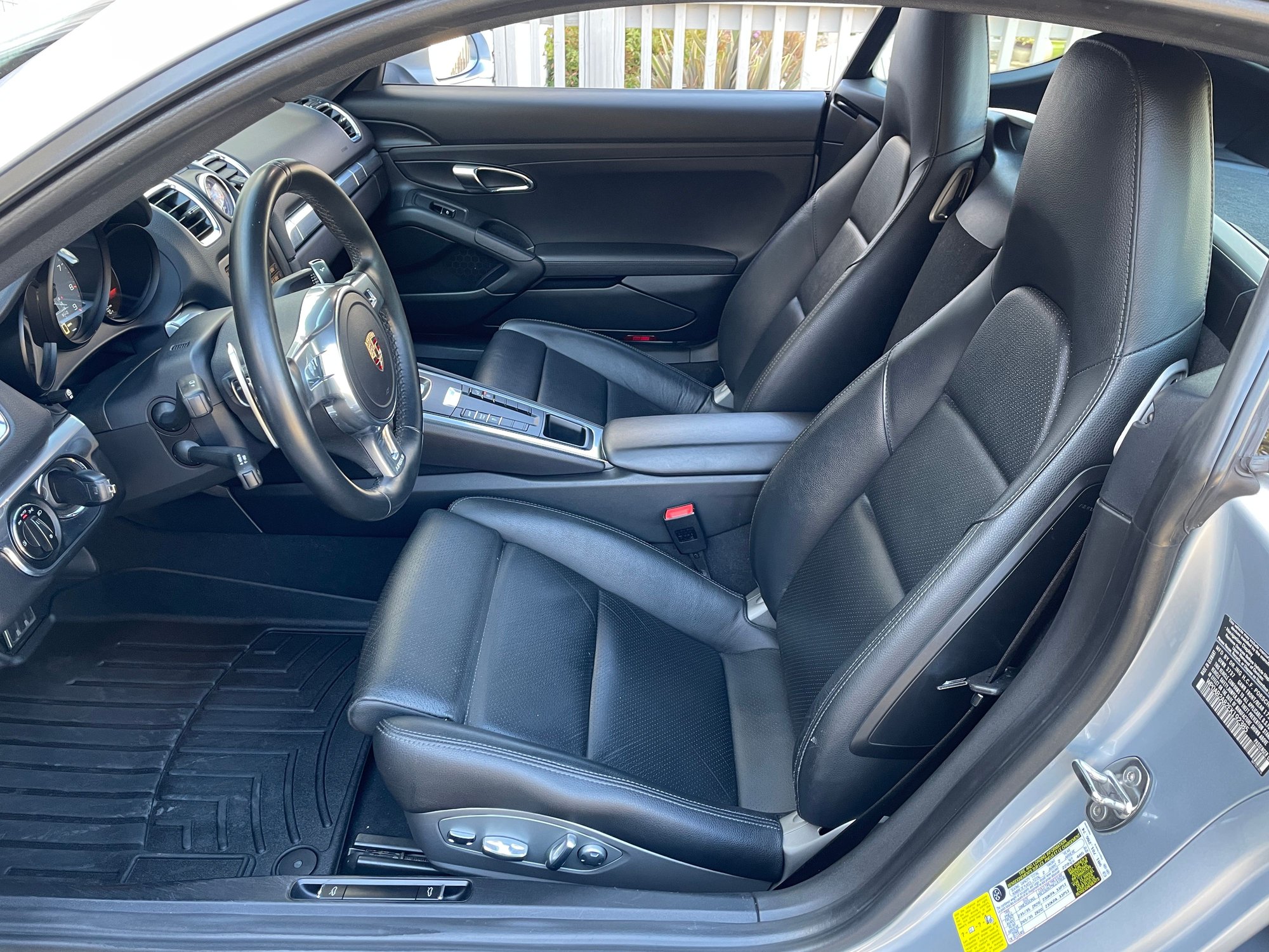 2014 Porsche Cayman - 2014 Cayman S - Sport Chrono, Clean Title - San Jose, CA - Used - VIN WP0AB2A82EK192385 - 58,927 Miles - 6 cyl - 2WD - Automatic - Coupe - Silver - San Jose, CA 95124, United States