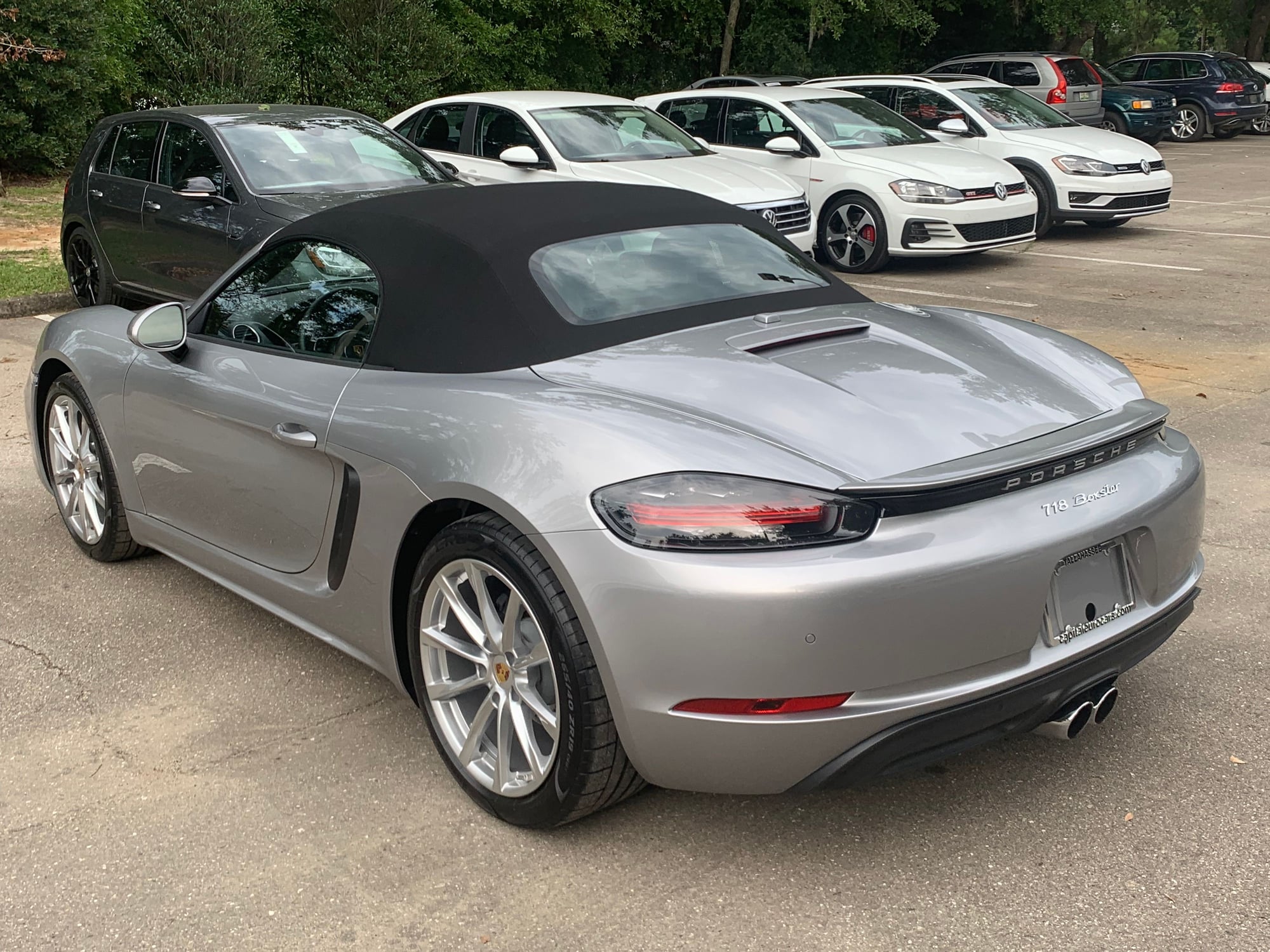 2018 Porsche 718 Boxster - 2018 718 Boxster Manual transmission in Excellent condition 2700 miles CPO - Used - VIN WP0CA2A80JS210260 - 2,671 Miles - 4 cyl - 2WD - Manual - Convertible - Silver - Tallahassee, FL 32304, United States