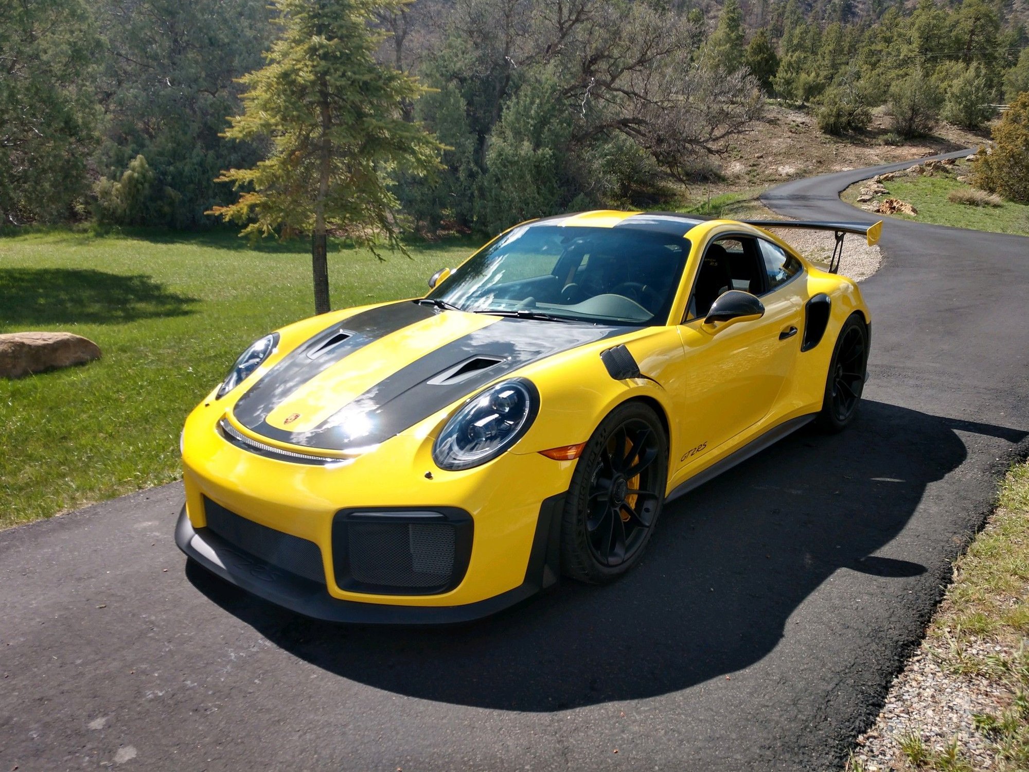 2018 Porsche GT2 - 2018 GT2RS Weissach For sale - Used - VIN WPOAE2A98JS185340 - 502 Miles - 6 cyl - 2WD - Automatic - Coupe - Yellow - Colorado Springs, CO 80905, United States