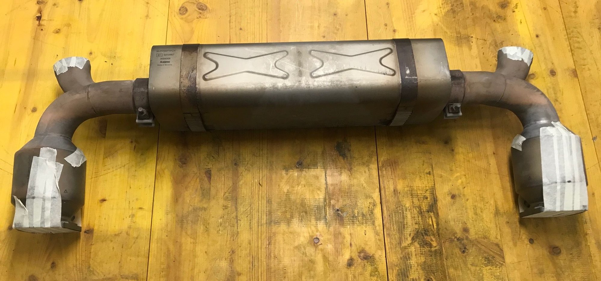 Engine - Exhaust - Akrapović Titanium Exhaust 997.2 Turbo - Used - 2010 to 2013 Porsche 911 - Stuttgart, Germany