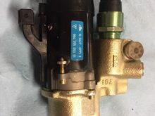 pressure switch-green, pump-gold, motor-black