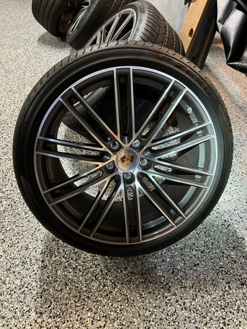 Wheels and Tires/Axles - FS Porsche Cayenne 9Y0 OEM wheels, tires, tpms, center caps!! - Used - 0  All Models - Dallas, TX 75220, United States