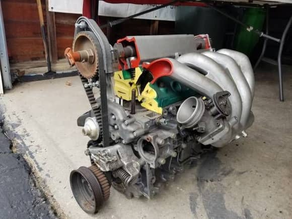 Cutaway 944 engine
