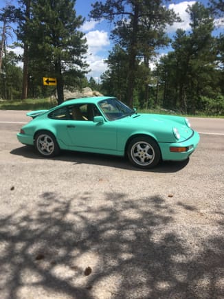 I see other colors got their own picture thread how many Mint Green cars are out there😎👍
