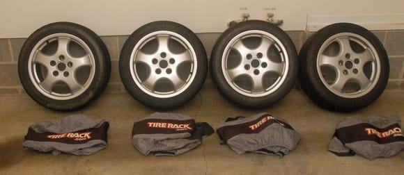 17" Milla Meglias wheels and tire tote set.