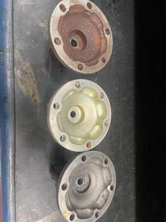 Recess difference with the 964 axle onthe far right. 