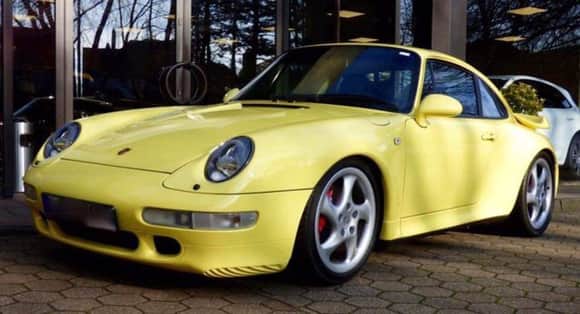 So far the only other 993 in this colour I was able to find (it is a turbo)