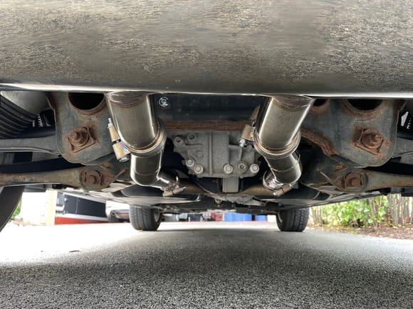 Top speed pro 1 axle back exhaust on 2013 cayenne S