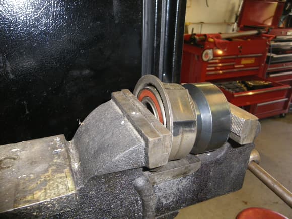 Throw out bearing loose from body