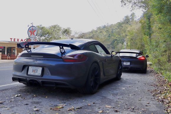 It's a great day when you have two amazing cars and a day out with a mate. 