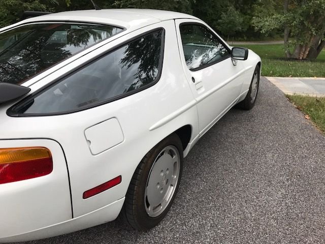 1989 Porsche 928 - 1989 Porsche 928 S4 auto with <22k miles - Used - VIN WP0JB0922KS860329 - 21,900 Miles - 8 cyl - 2WD - Automatic - Coupe - White - Chadds Ford, PA 19317, United States