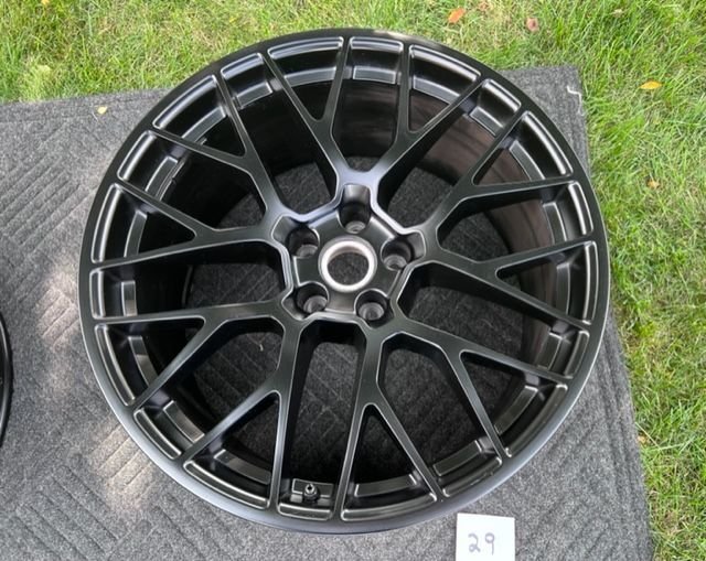 Wheels and Tires/Axles - OEM 20" Staggered RS Spyder Wheel Set from Macan GTS with TPMS in Satin Black - Used - 0  All Models - Chicago, IL 60622, United States