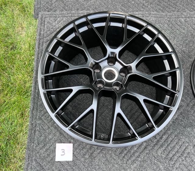 Wheels and Tires/Axles - OEM 20" Staggered RS Spyder Wheel Set from Macan GTS with TPMS in Satin Black - Used - 0  All Models - Chicago, IL 60622, United States