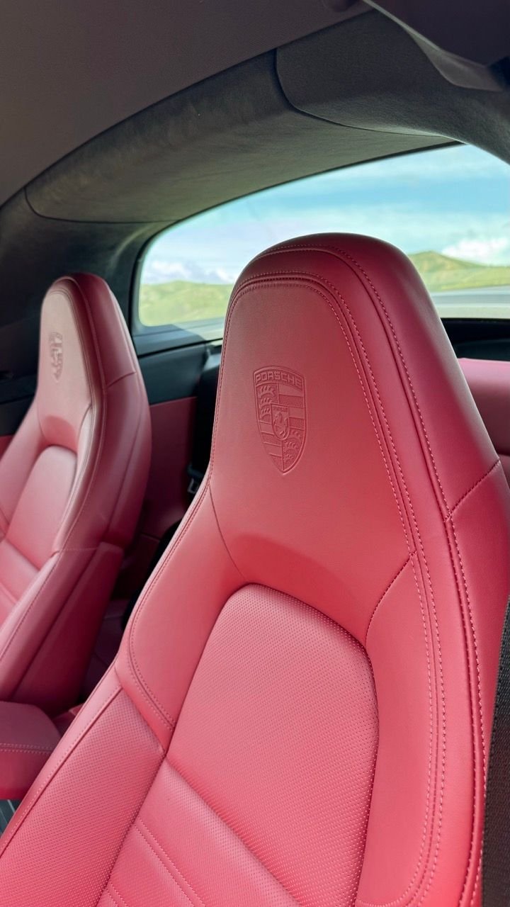2022 Porsche 911 - 2022 GTS Targa 4 in Aventurine Green, 930 Red leather package, Super low miles - Used - VIN WP0BB2A94NS232477 - 1,390 Miles - 6 cyl - 4WD - Automatic - Coupe - Gray - San Francisco, CA 94107, United States