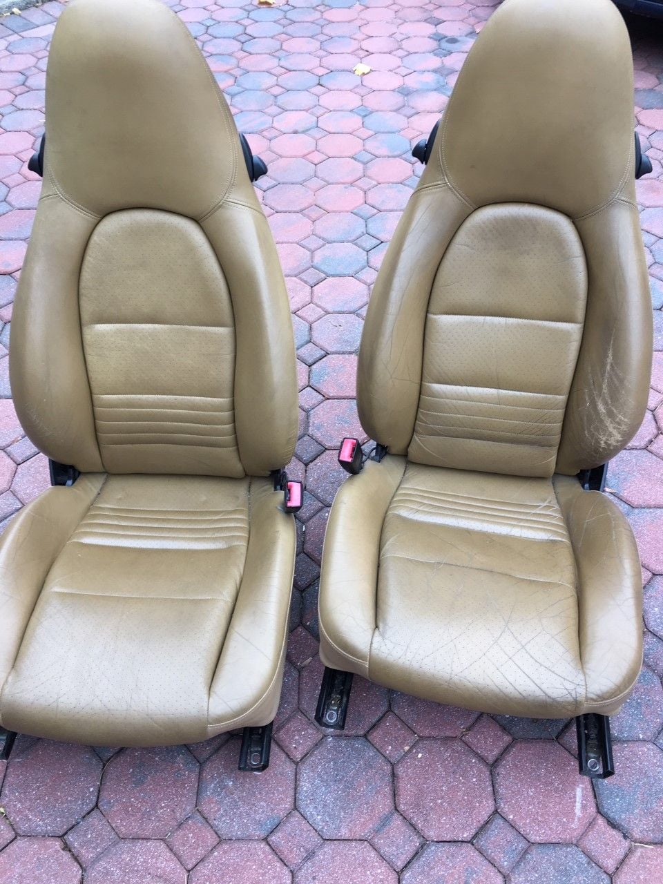 2000 Porsche 911 - Driver and Passenger Seats - Interior/Upholstery - $500 - Plainview, NY 11803, United States