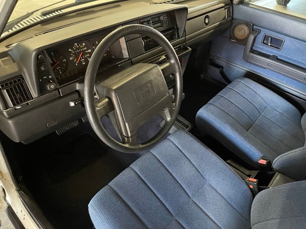1992 Volvo 240 - 1992 Volvo 240 Wagon *One Owner* *Excellent Condition* - Used - VIN YV1AW8806N1927487 - 4 cyl - 2WD - Automatic - Wagon - White - Exton, PA 19341, United States
